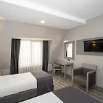 Otel Grand S