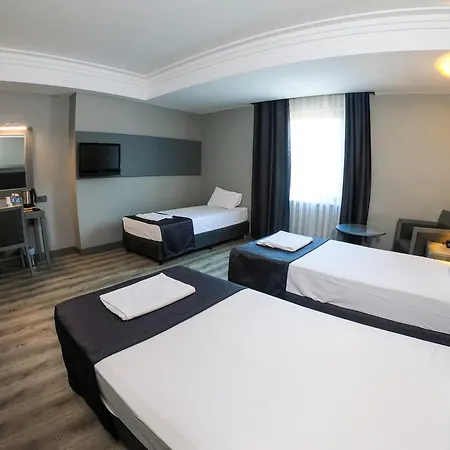 Hotel Grand S 4*