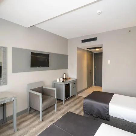 Hotel Grand S 4*