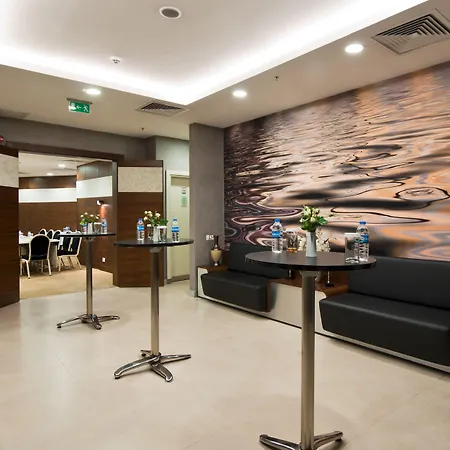 Grand S Szálloda 4*