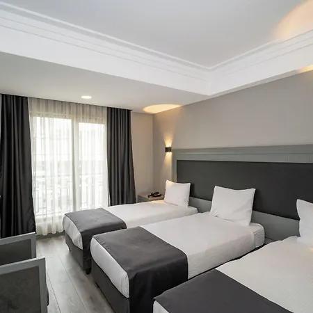 Hotel Grand S 4*