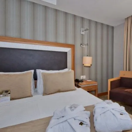 Hotel Grand S 4*