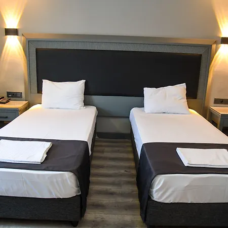 Hotel Grand S 4*